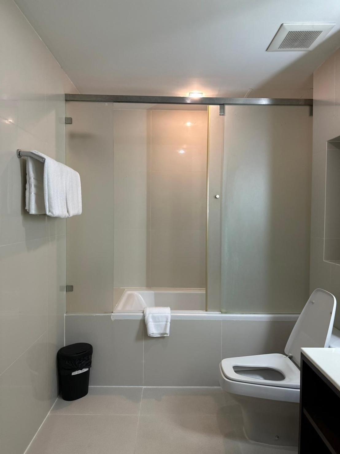 Charan Tower Residences By Aspira Bangkok Szoba fotó